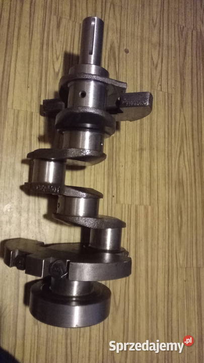 Wał do Perkinsa AD3152 3 cylindry Reda