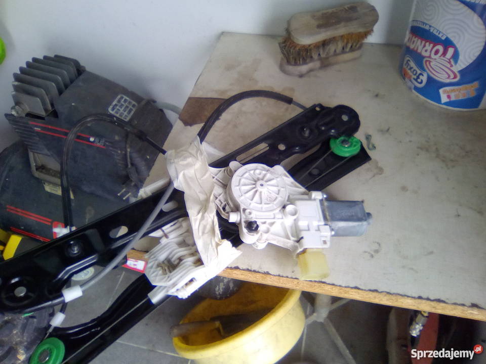 MECHANIZM OPUSZCZANIA SZYB BMW E87 5DRZWI PRAWY Rok produkcji 2009 podkarpackie Lubzina sprzedam