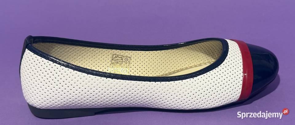 Białe baleriny z granatowym czubkiem rozmiar 37 Balerinki sprzedam