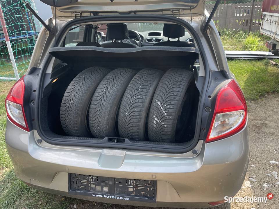 ŁADNE CLIO 12b CD Łask