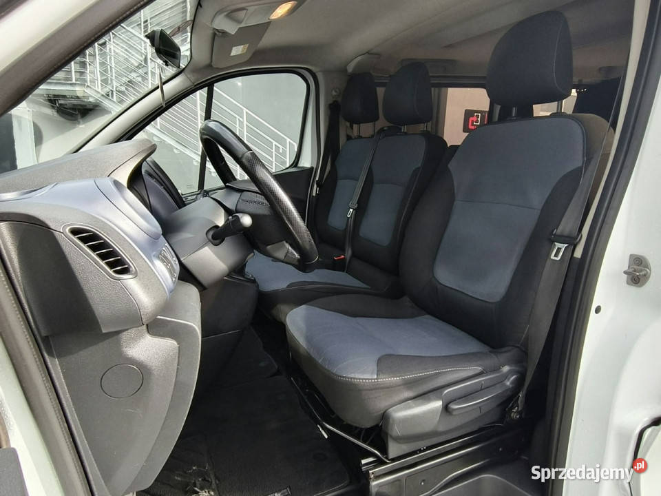 Opel Vivaro 16 cdti 125 6biegów 9osobowy 2x 356898km małopolskie Kęty