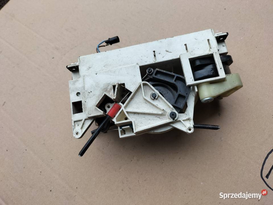 AUDI 80 B3 B4 PANEL NAWIEWU 893819045C Motoryzacja Kamień-Kolonia sprzedam