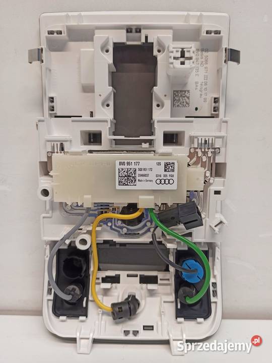 AUDI A3 8V LAMPKA PODSUFITKI 8V0947135E