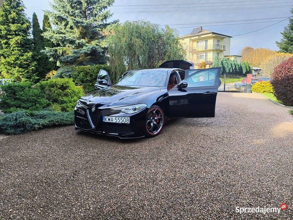 Alfa Romeo Giulia TI Sport 20 280 śliczna mały czarny Radocza