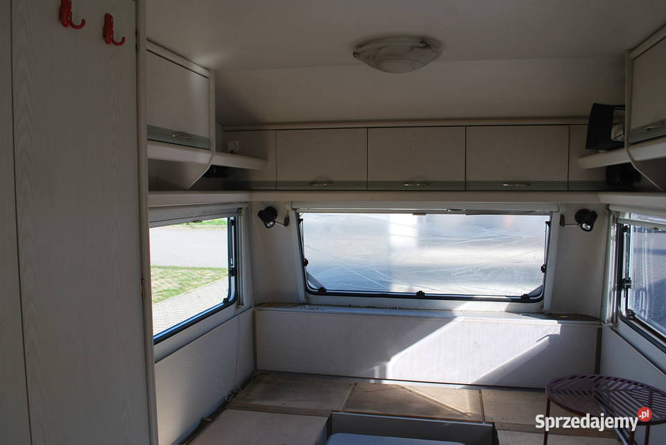 KUCHNIA I MEBLE PRZYCZEPA KEMPINGOWA KNAUS Grzebowilk