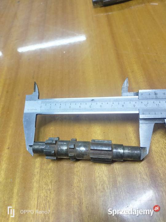 Wałek pośredni WSK WFM 125 Łubno sprzedam