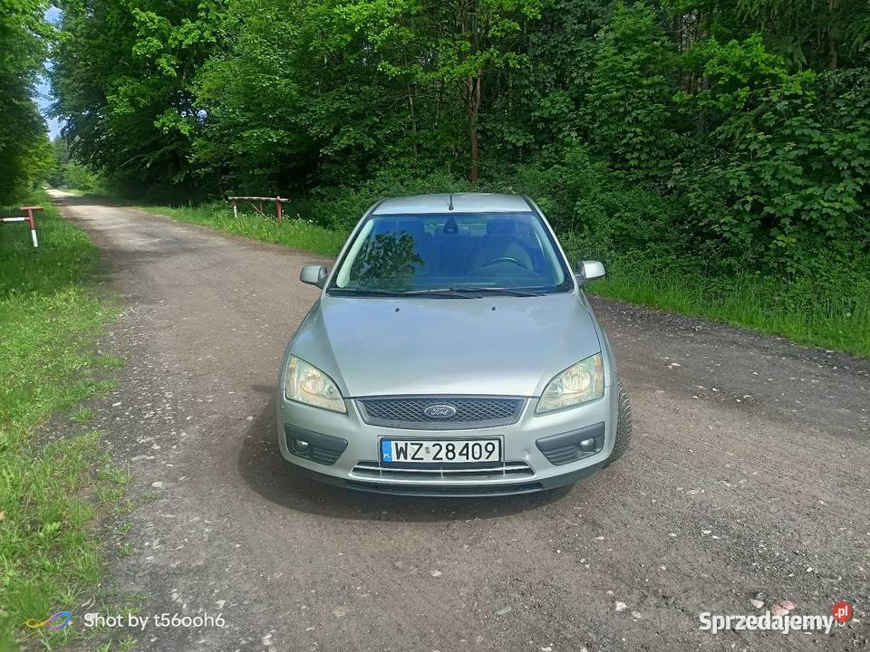 Sprzedam Ford Focus benzyna 16 sedan 336922km Focus Bułaków