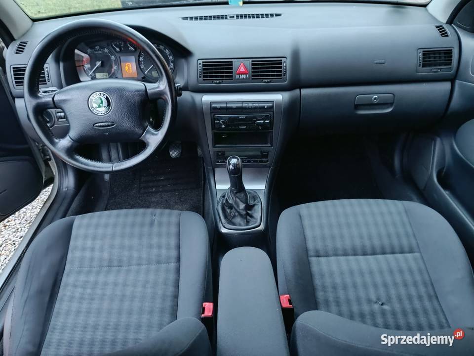 193Skoda Octavia Tour 16MPi 102 2004 z Niemiec Przeworsk