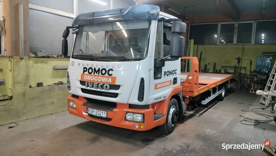 Iveco 100e18 auto laweta pomoc drogowa specjalny Iwkowa