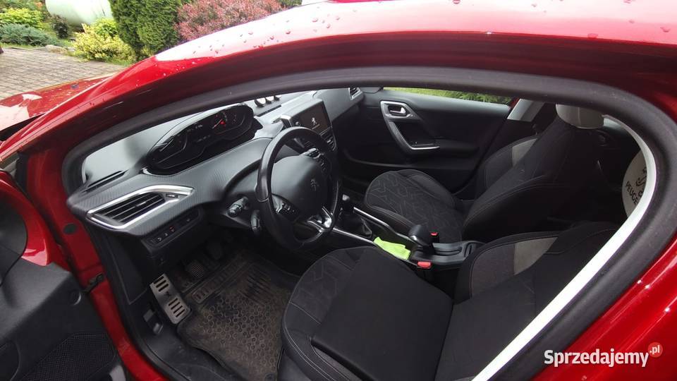 Peugeot 2008 I 12 I 9 lat w jednych rękach kupiony w Polsce Olsztyn sprzedam