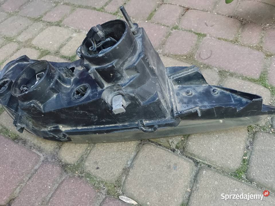 lampa lewa Nissan Primera P 11 lift 9902 uchwyty osobowe Bielsk Podlaski sprzedam