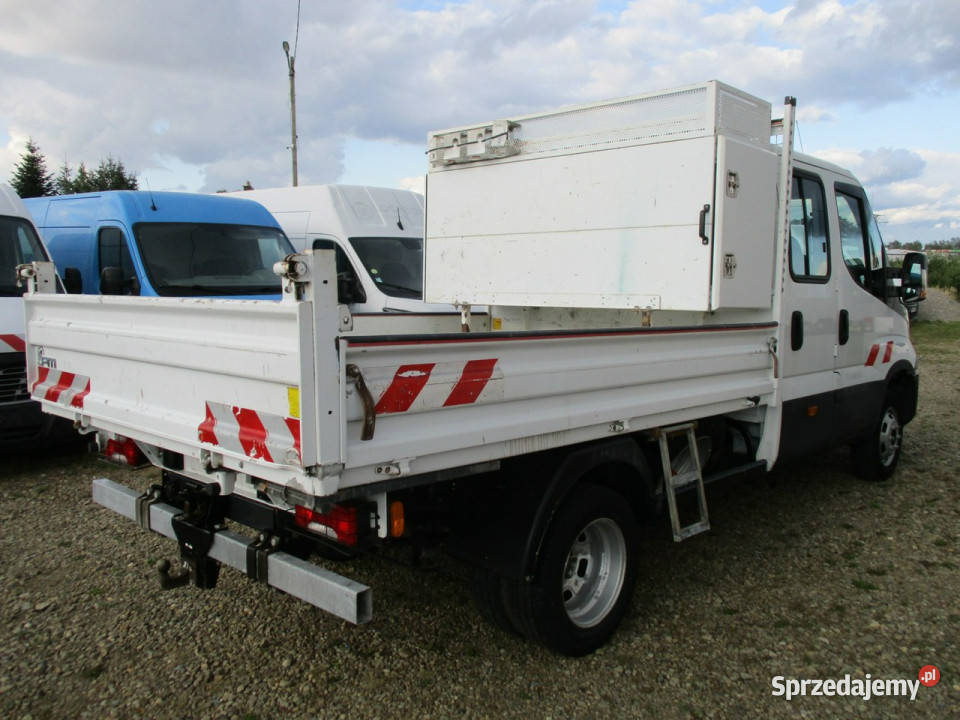 Iveco Daily 35C14 23 HPI 140 podwójna kabina centralny zamek Dębica