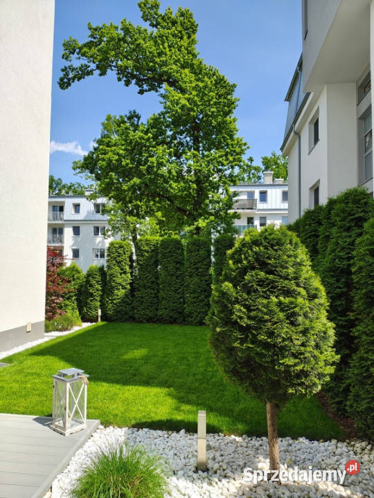 Ładne mieszkanie z ogródkiem Warszawa