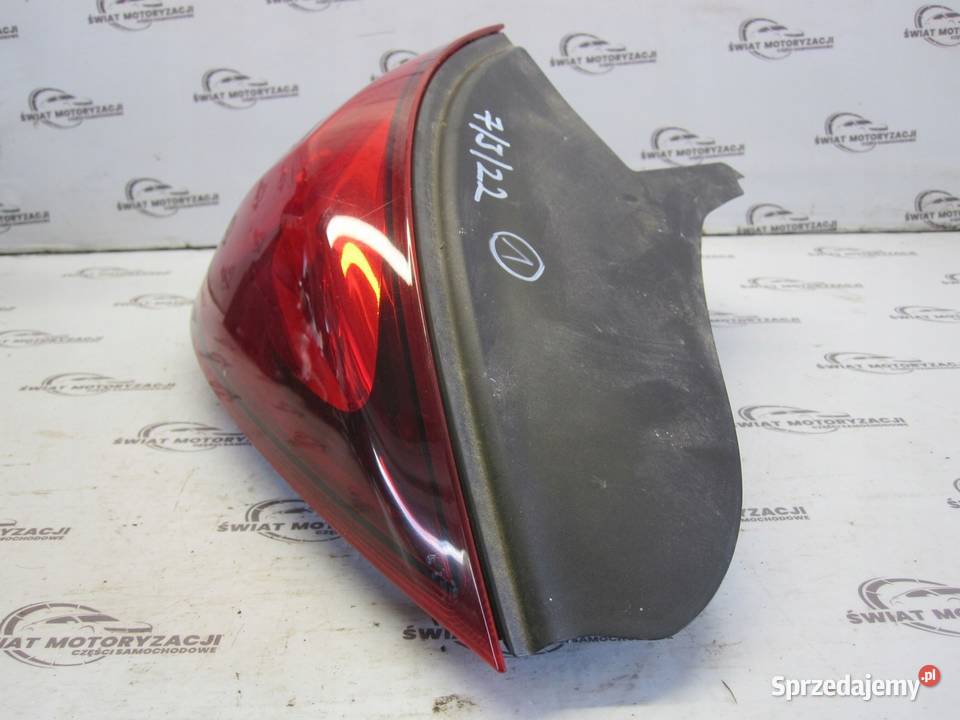 ASTRA J GTC 13r lampa prawa tył 13281266 osobowe Kielce