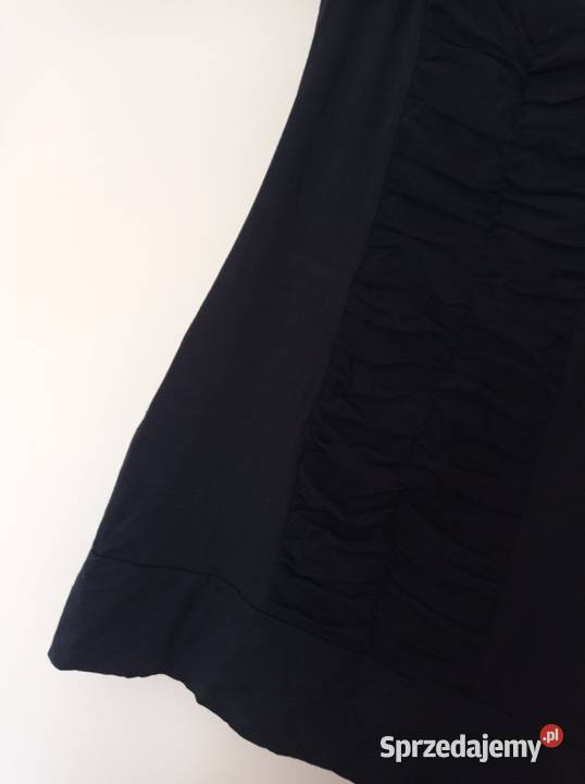 Bluzka na grubych ramiączkach bez rękawa