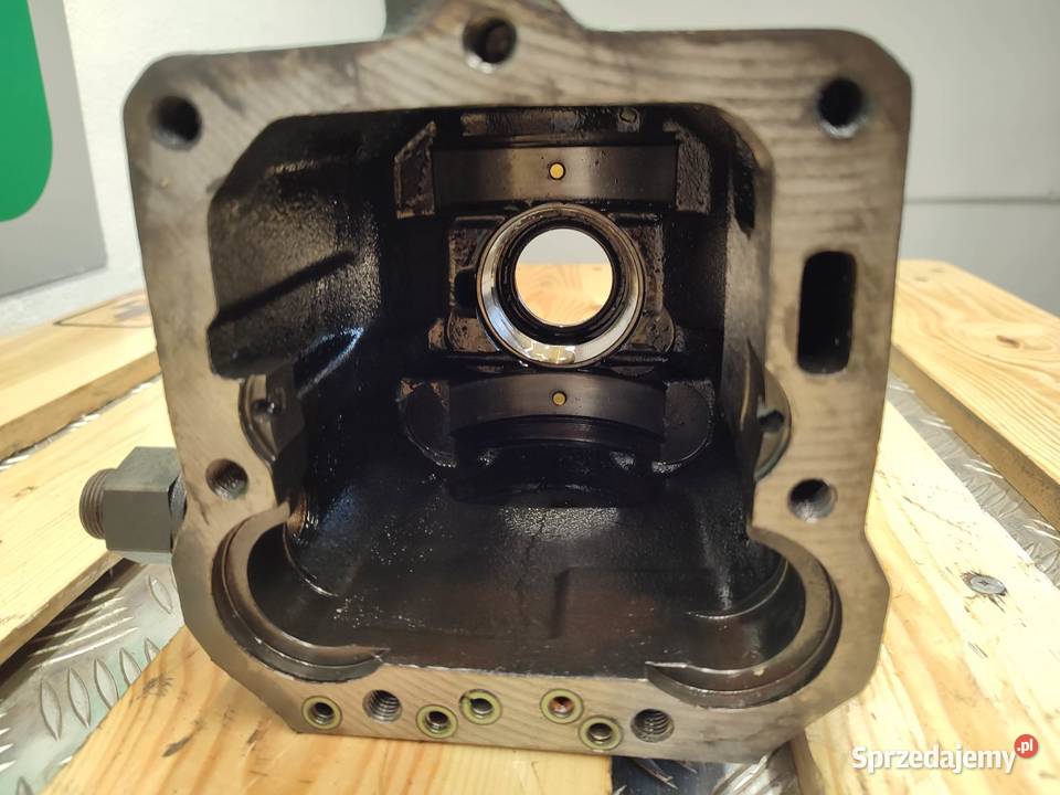 Obudowa Pompy Linde 262 301 00 08 Wilkowo