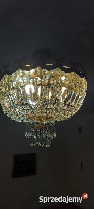 Elegancki kryształowy plafon