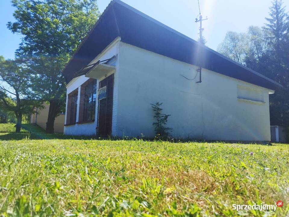 Dom budynek z działką Bieszczady podkarpackie