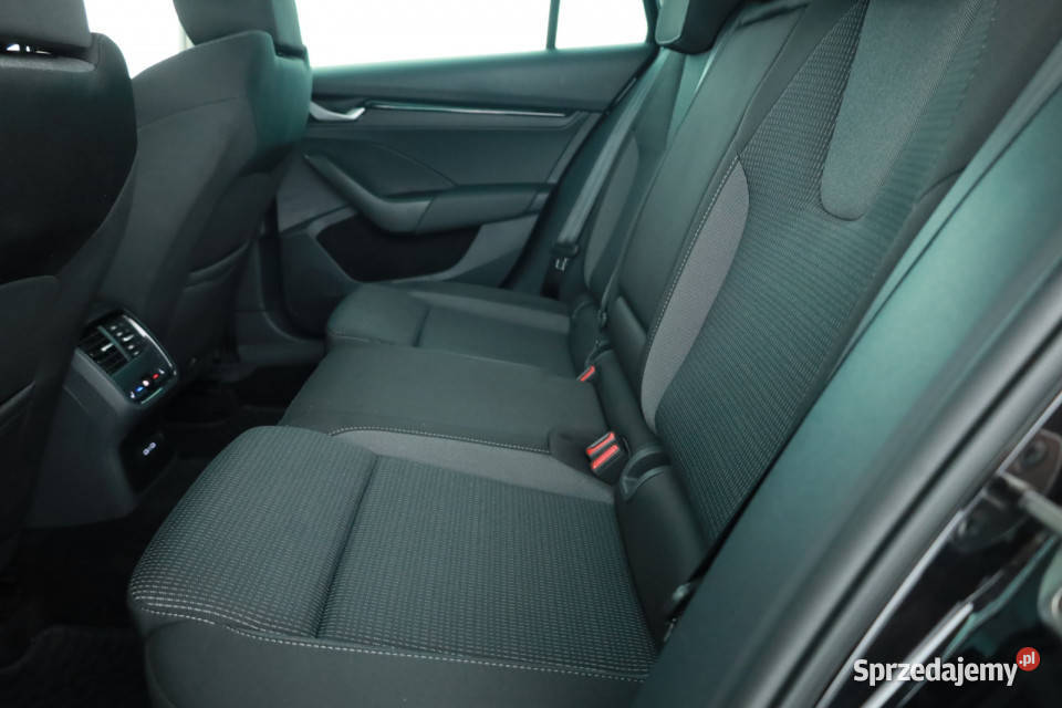 Skoda Octavia 15 eTSI mHEV Piaseczno