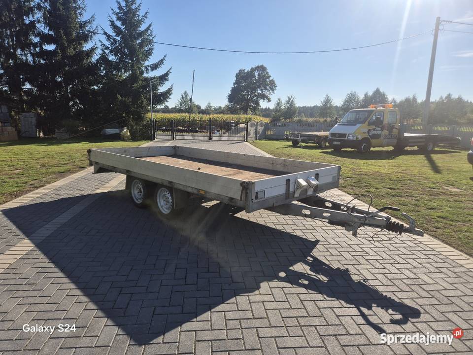 Przyczepka samochodowa platforma 38x18 laweta wielkopolskie Stara Kaźmierka sprzedam