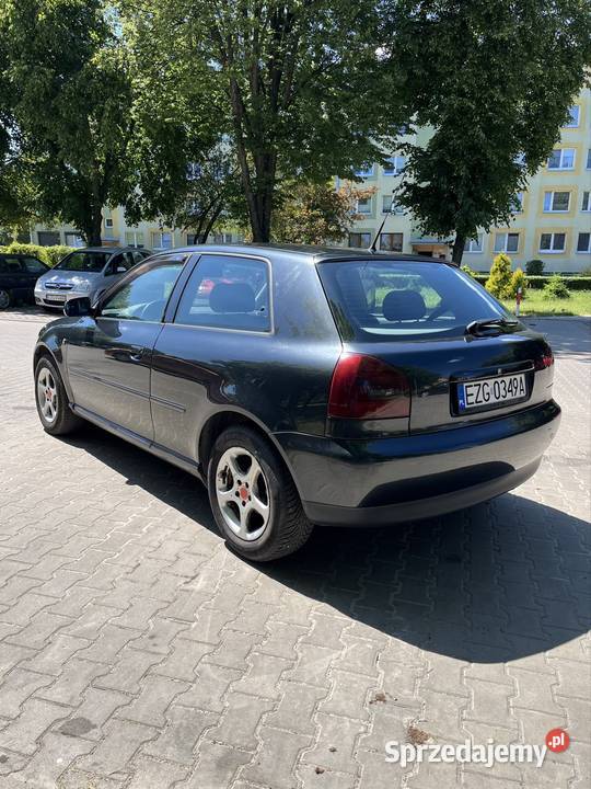AUDI A3 18 benzyna sprawna klimatyzacja opłaty Zgierz