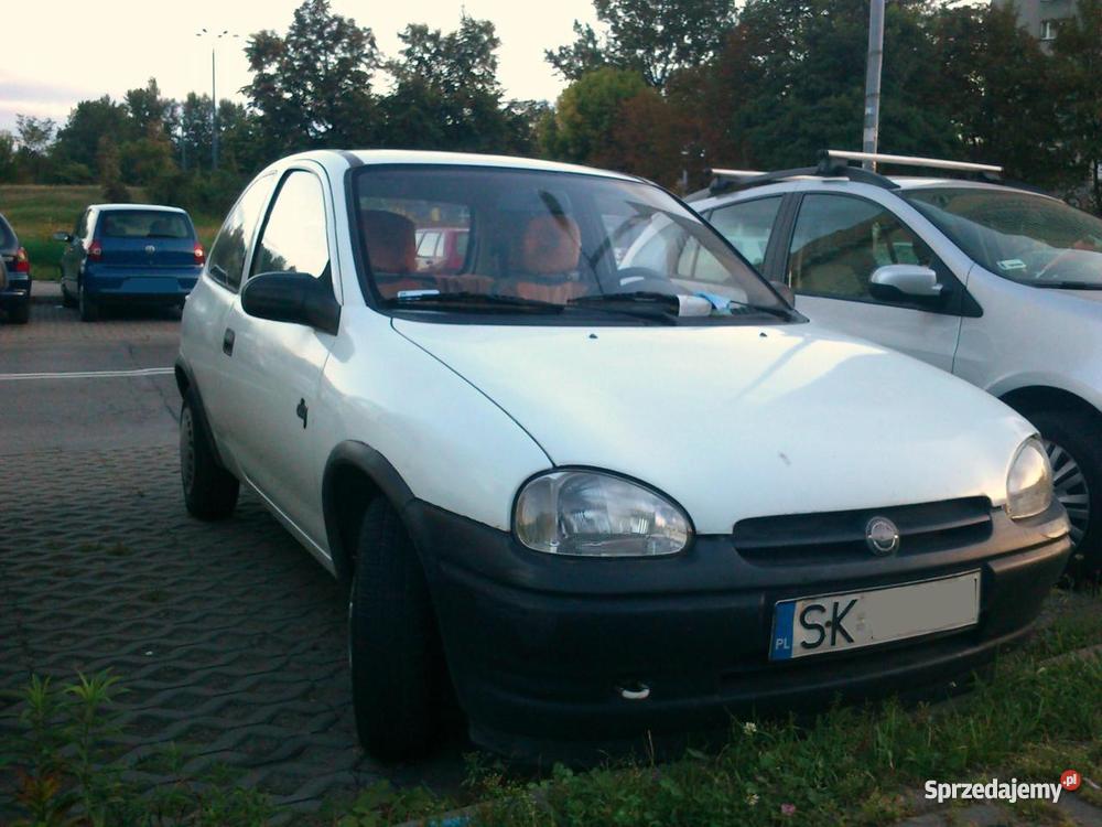 Biała Corsa B 12 poduszka powietrzna Corsa Katowice