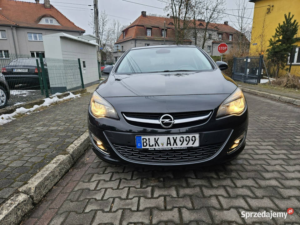 Opel Astra Lifcie Nowy rozrząd Podgrzewane czarny Ruda Śląska