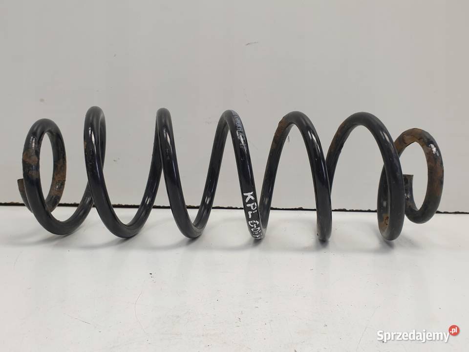 VW Golf IV htb TYLNA SPRĘŻYNA ZAWIESZENIA Tył Chełm