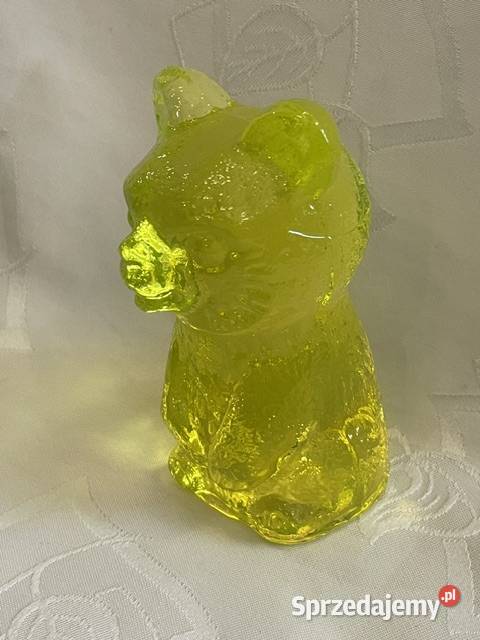 Figurka niedźwiadka ze szkła uranowego Kraków