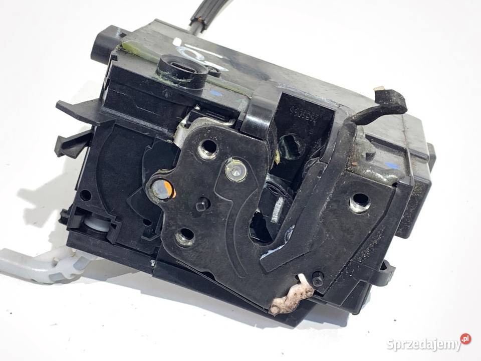 ZAMEK DRZWI PRAWY TYŁ PEUGEOT 308 II Hatchback