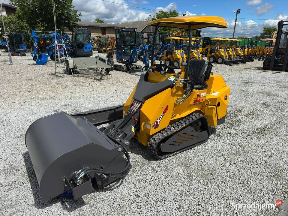 Nowa Miniładowarka XGV Z480 z silnikiem KOOP Złoczew