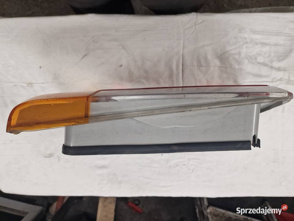 Peugeot 505 lampa tył lewa lampy tylne Koszalin