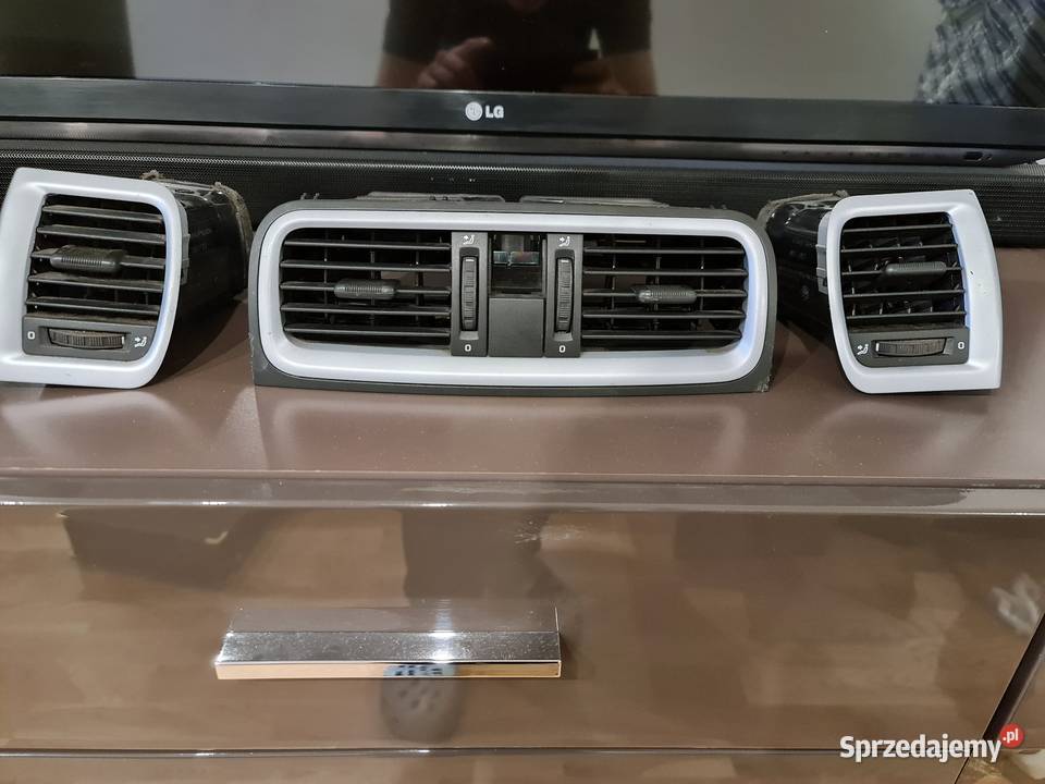 Kratki wentylacja srebrne skoda fabia 2 kujawsko-pomorskie Bydgoszcz sprzedam