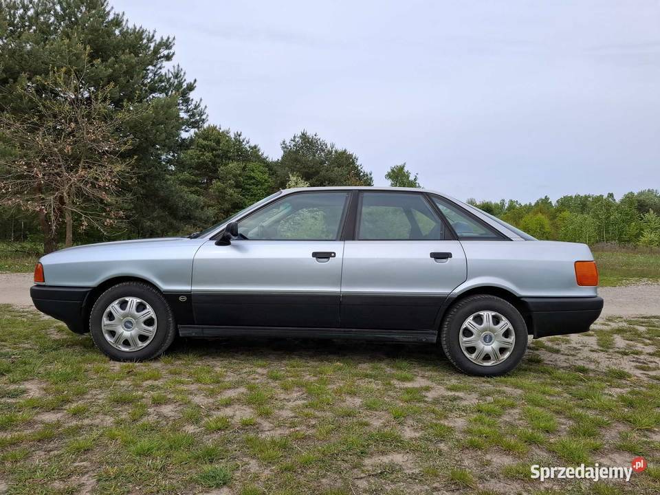 Klasyk na co dzień Audi 80 16 przebieg 112 Warszawa