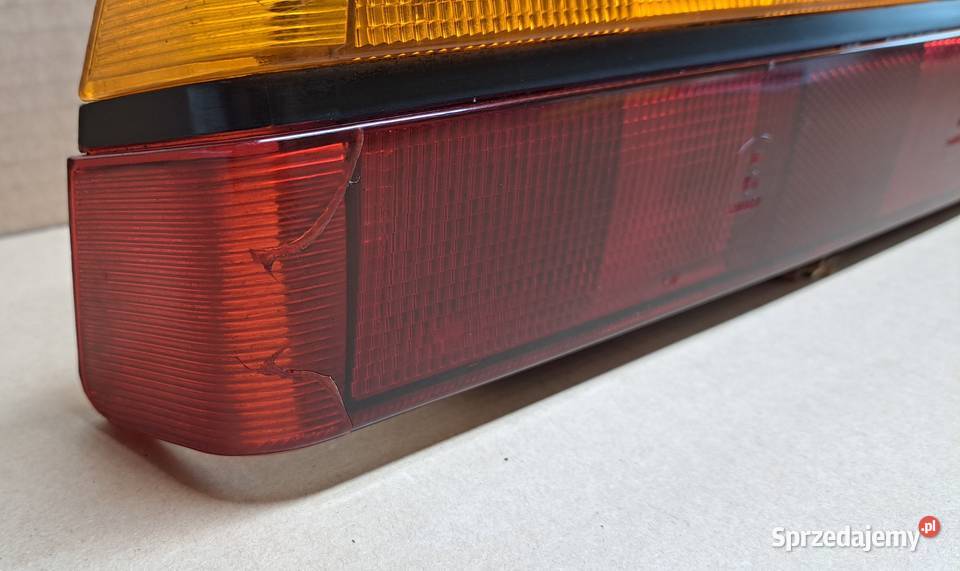 LAMPA TYŁ TYLNA LEWA AUDI 80 B1 SEDAN 823945285 Mielęcin