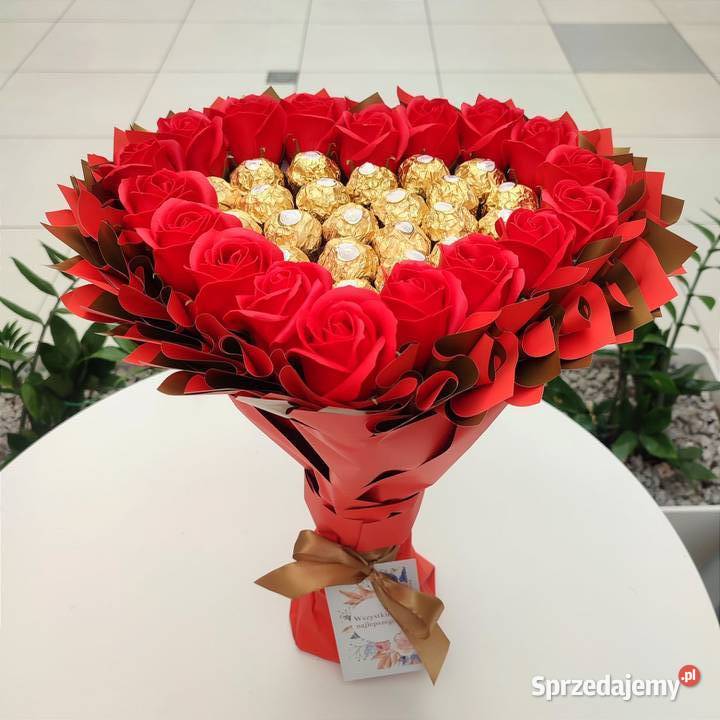 Bukiet Ferrero Rocher i róże mydlane 18 Serce Kraków