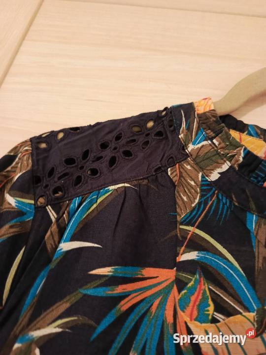 Piękna bluzka z haftem Stargard