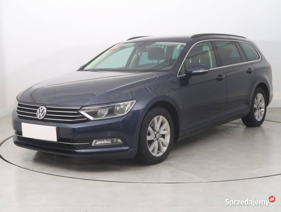 VW Passat 20 TDI podgrzewane fotele Passat