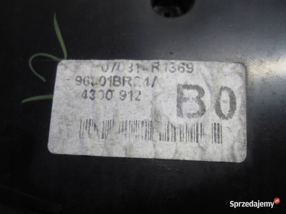 QASHQAI I J10 LIFT 11r lusterko prawe E11026202 osobowe Kielce sprzedam