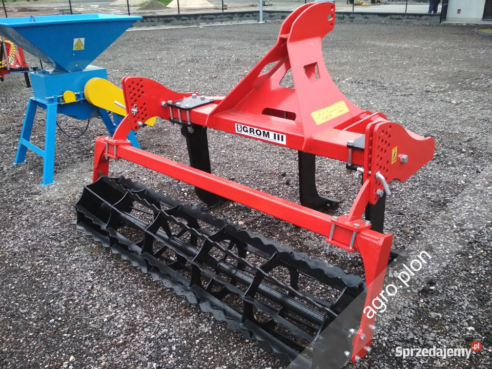 Solidny Głębosz GROM firmy Strumyk 3 łapy