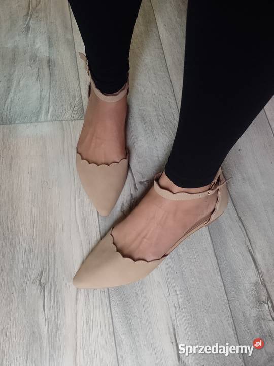 4243 Beżowe baleriny wieczorowe z zapięciem NOWE małopolskie