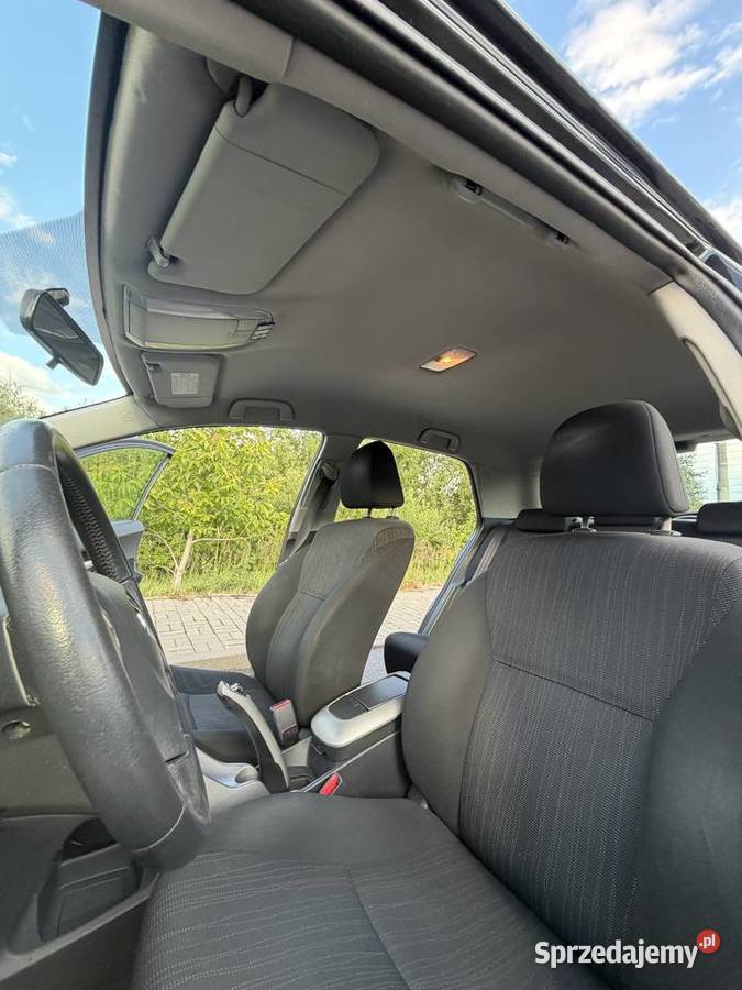 Toyota Auris 20 D4D ekonomiczny i wygodny Chełm