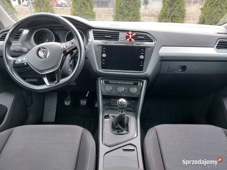VW Tiguan z Polskiego Salonu sprzedam