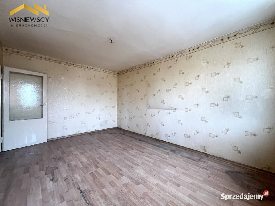 Kawalerka 233 m do remontu Piaski Malbork Sprzedaż