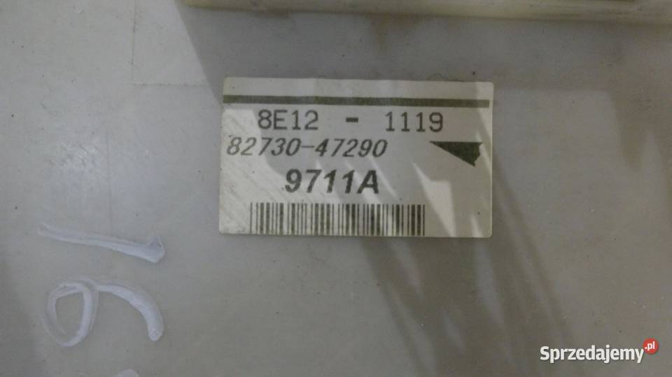 TOYOTA PRIUS II XW20 08r skrzynka bezpieczników Skrzynki bezpieczników