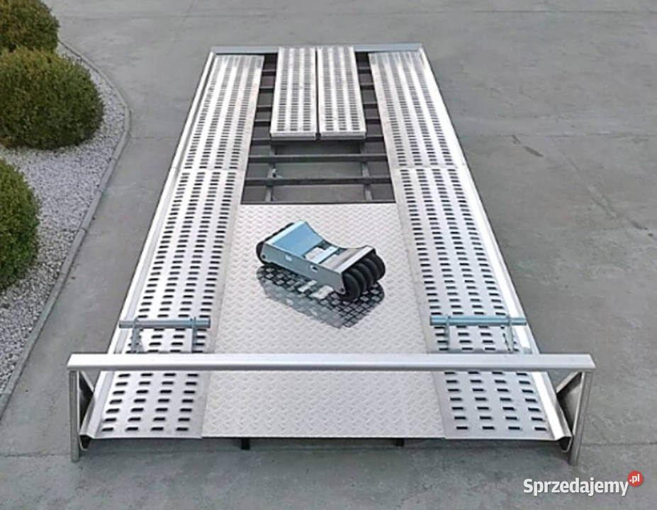 Platforma stalowa 500x200 Najazd Laweta Rok produkcji 2022 Lubanie