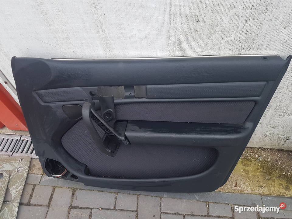 AUDI 100 C4 TAPICERKA DRZWI PRAWA PRZOD BOCZEK Turek