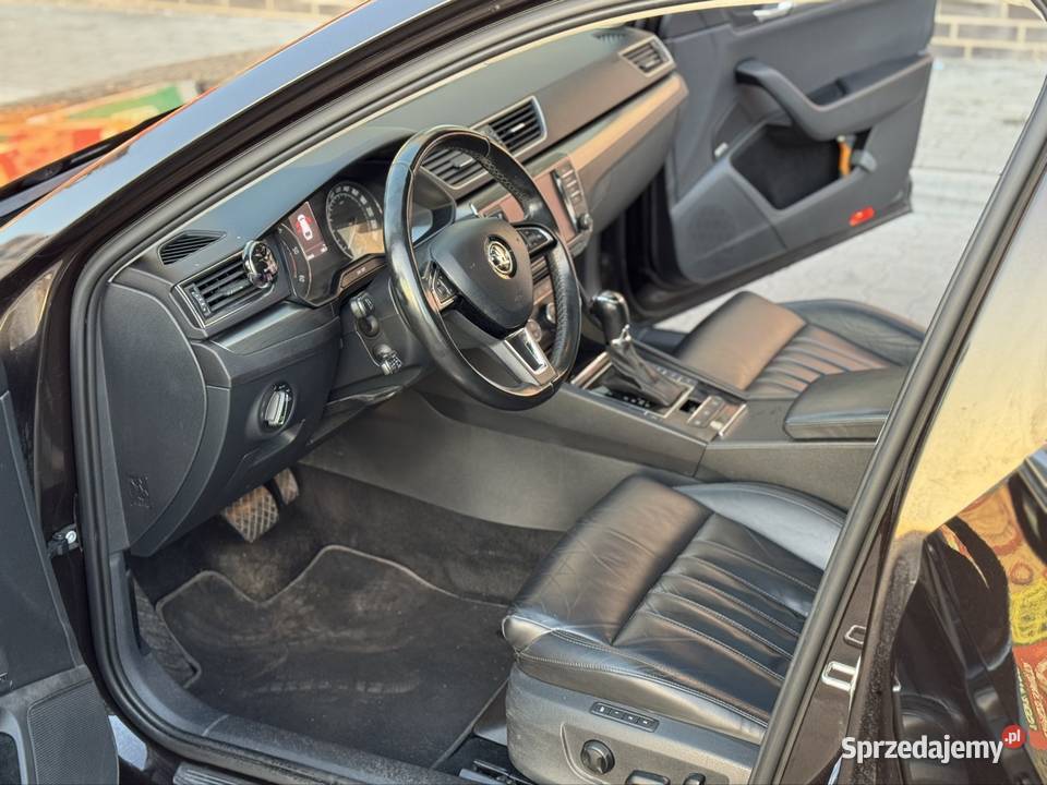 Skoda Superb DSG ALU 19 Tempomat Skóra Panorama lakier metallic Superb Toruń
