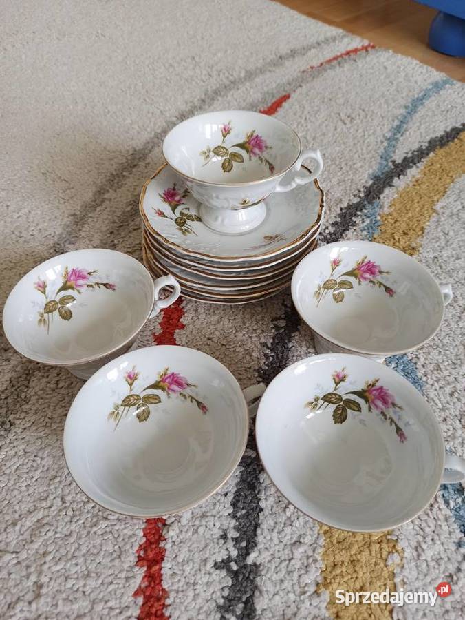 Serwis porcelanowy Wawel w różę chodzieską Porcelana i szkło mazowieckie Warszawa sprzedam