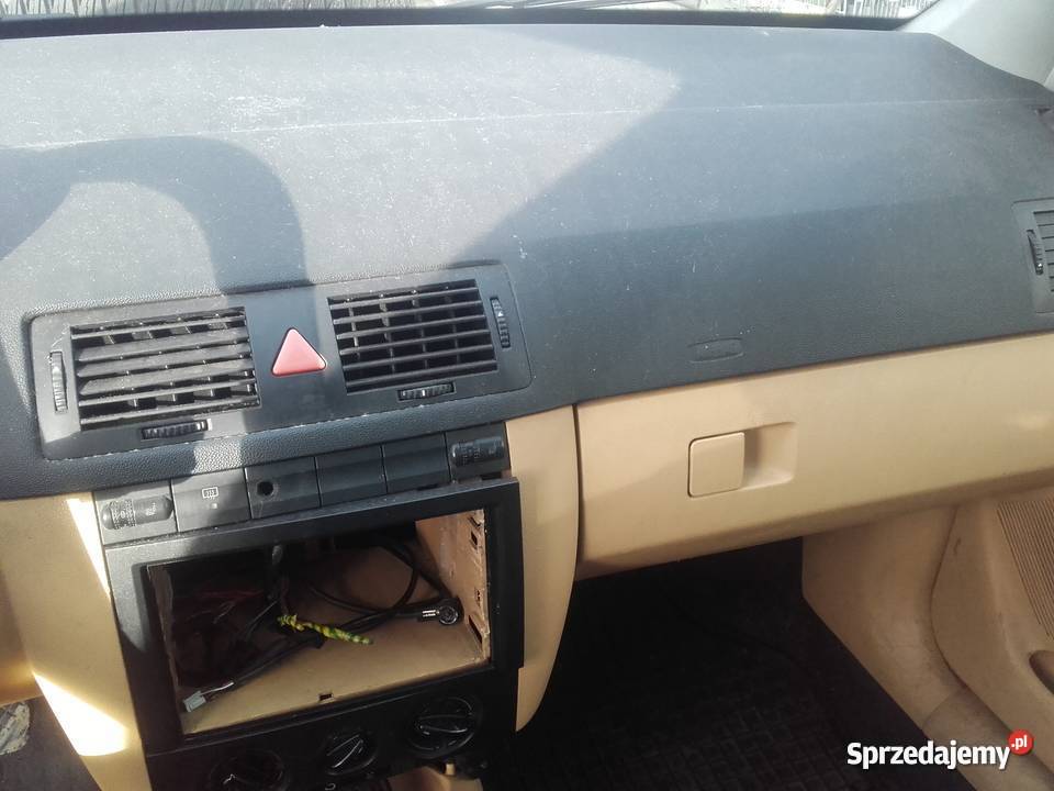 Skoda Fabia deska rozdzielcza poduszki pasy łódzkie Ksawerów